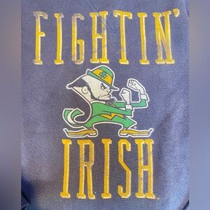 University T Notre Dame Sweatshirt Long Sleeve Fighting Irish Blue Green Small.